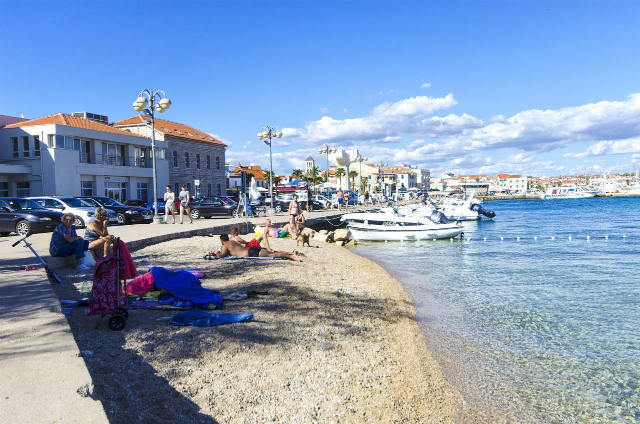 Apartments Marija Near Center Vodice Exterior photo